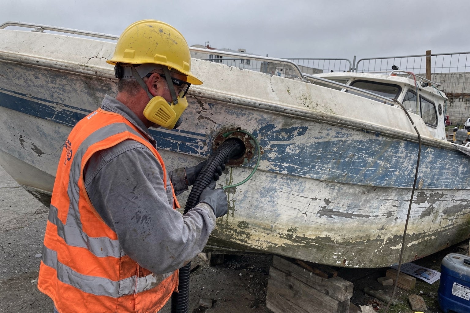 Boat removal service