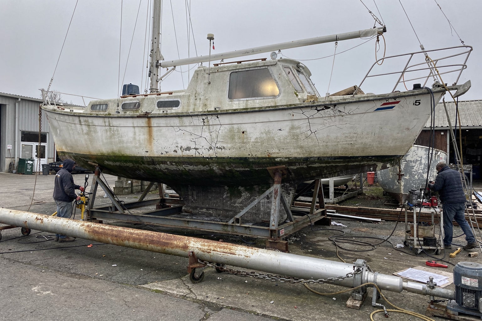 Boat removal service